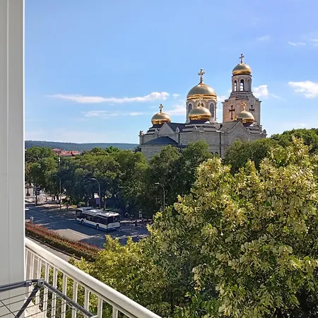 Grand Варна